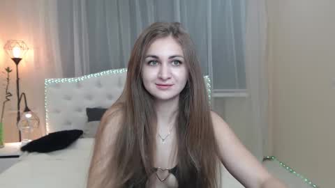 Snapshot of beataangel chatting on 12, 11, 2025 beataangel online show from 12, 11, 2025