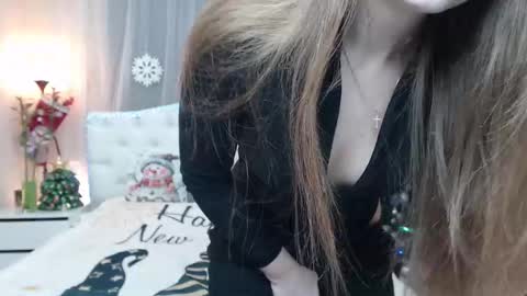 Snapshot of beataangel chatting on 28, 11, 2025 beataangel online show from 28, 11, 2025