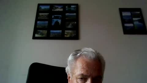 Snapshot of beatli chatting on 26, 10, 2025 Beat online show from 26, 10, 2025