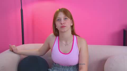 Snapshot of beatricebinoche chatting on 11, 11, 2025 Beatrice online show from 11, 11, 2025