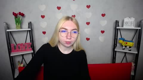 Snapshot of beatriceflyy chatting on 5, 12, 2024 BeatriceFlyy online show from 5, 12, 2024