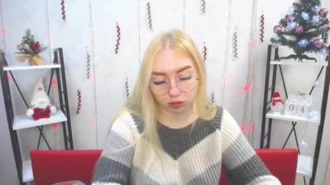 Snapshot of beatriceflyy chatting on 4, 1, 2025 BeatriceFlyy online show from 4, 1, 2025