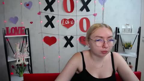 Snapshot of beatriceflyy chatting on 12, 9, 2025 BeatriceFlyy online show from 12, 9, 2025