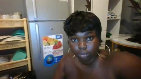 Snapshot of beautie699392 chatting on 3, 2, 2025 Lil stunner online show from 3, 2, 2025