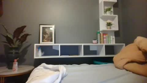 Snapshot of beautie699392 chatting on 10, 2, 2025 Lil stunner online show from 10, 2, 2025