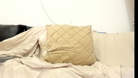 Snapshot of beautiful_hardcock chatting on 4, 12, 2025 Katalina online show from 4, 12, 2025