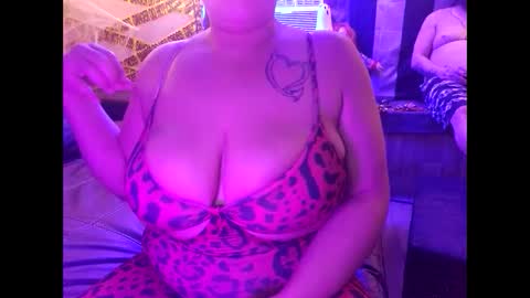 Snapshot of beautifull_sin69 chatting on 22, 9, 2025 MONSTAHEAD69 online show from 22, 9, 2025