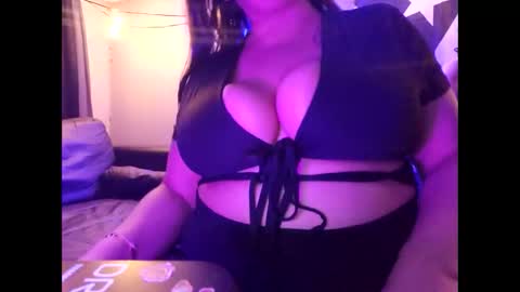 Snapshot of beautifull_sin69 chatting on 3, 11, 2025 MONSTAHEAD69 online show from 3, 11, 2025