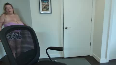 Snapshot of beauty4agent chatting on 26, 9, 2025 beauty4agent online show from 26, 9, 2025