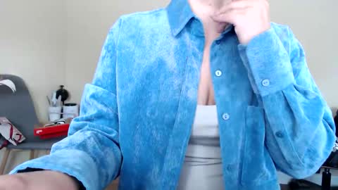 Snapshot of beauty_annyta chatting on 17, 3, 2026 beauty_annyta online show from 17, 3, 2026