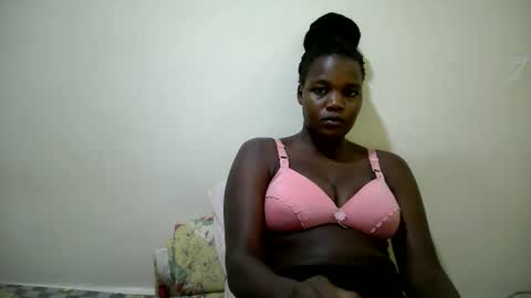 Snapshot of beauty_nina1 chatting on 10, 11, 2025 beauty_nina1 online show from 10, 11, 2025