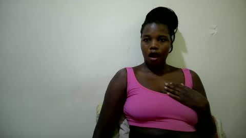 Snapshot of beauty_nina1 chatting on 15, 11, 2025 beauty_nina1 online show from 15, 11, 2025