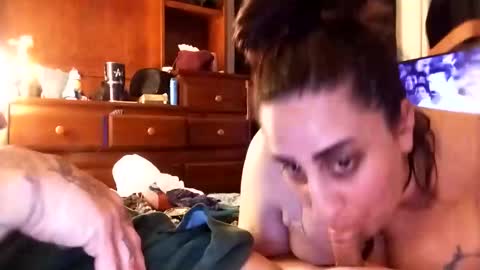 Snapshot of beautyandthebeast73 chatting on 4, 2, 2025 beautyandthebeast73 online show from 4, 2, 2025