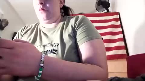 Snapshot of beautyandthebeast73 chatting on 5, 3, 2025 beautyandthebeast73 online show from 5, 3, 2025
