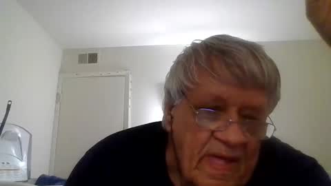 Snapshot of beautytomyeyes chatting on 11, 1, 2025 beautytomyeyes online show from 11, 1, 2025