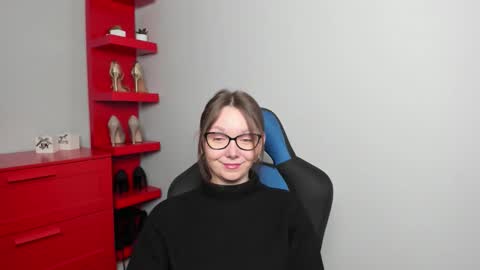 Snapshot of beautyzoexx chatting on 2, 12, 2025 Zoe online show from 2, 12, 2025