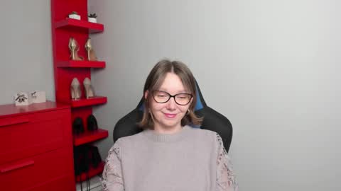 Snapshot of beautyzoexx chatting on 5, 12, 2025 Zoe online show from 5, 12, 2025