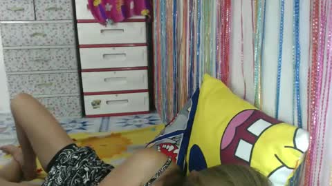 bebelove25 online show from 20, 12, 2024