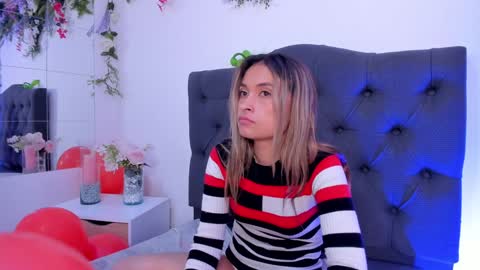 Snapshot of beccamilanni chatting on 28, 12, 2024 beccamilanni online show from 28, 12, 2024