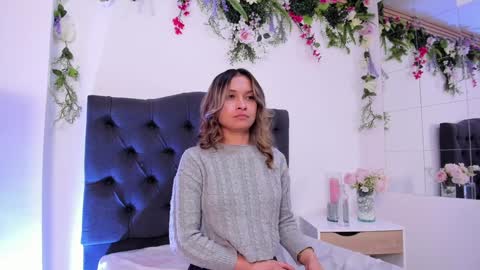 Snapshot of beccamilanni chatting on 28, 1, 2025 beccamilanni online show from 28, 1, 2025