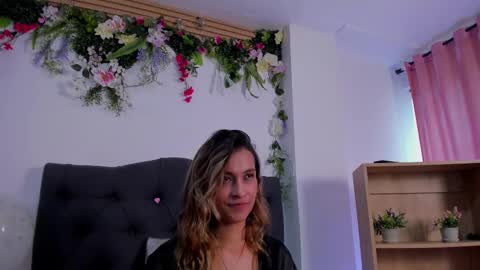 Snapshot of beccamilanni chatting on 28, 2, 2025 beccamilanni online show from 28, 2, 2025
