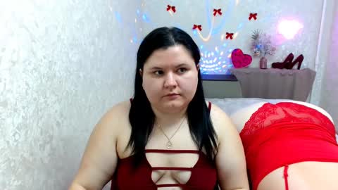 Snapshot of beckyandellen chatting on 13, 12, 2024 BeckyAndEllen online show from 13, 12, 2024