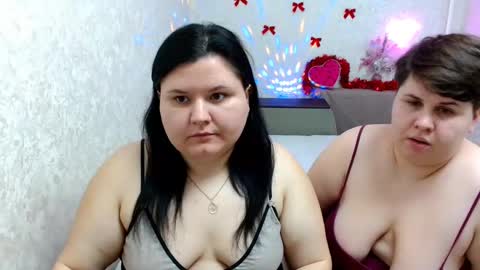 Snapshot of beckyandellen chatting on 6, 1, 2025 BeckyAndEllen online show from 6, 1, 2025