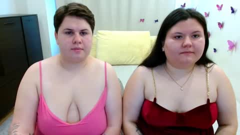 Snapshot of beckyandellen chatting on 21, 9, 2025 BeckyAndEllen online show from 21, 9, 2025