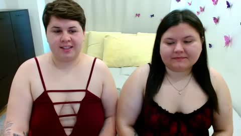 Snapshot of beckyandellen chatting on 25, 9, 2025 BeckyAndEllen online show from 25, 9, 2025