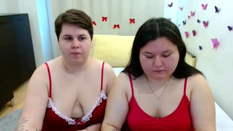 Snapshot of beckyandellen chatting on 11, 10, 2025 BeckyAndEllen online show from 11, 10, 2025