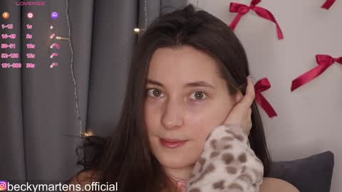 BeckyMartens come join me on    while im offline here  online show from 20, 2, 2026