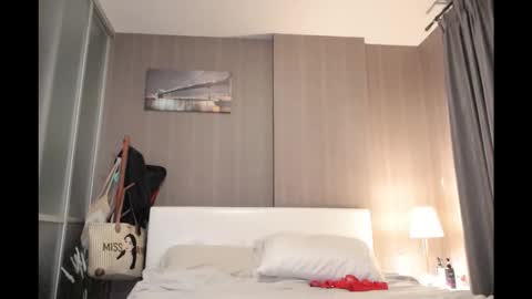 bee_thai online show from 10, 4, 2026