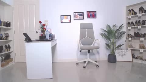 Snapshot of beebeethai chatting on 17, 2, 2025 Bee if you ever see the girl who can take 12 inch all the way inside the ass try me online show from 17, 2, 2025