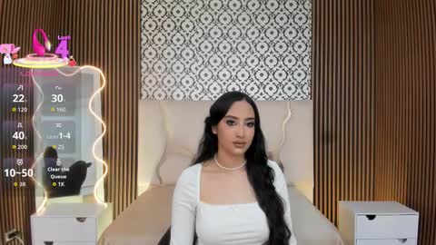 Snapshot of beella_tay1 chatting on 13, 11, 2025 BELLA online show from 13, 11, 2025