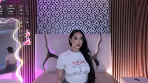 Snapshot of beella_tay1 chatting on 18, 12, 2025 BELLA online show from 18, 12, 2025