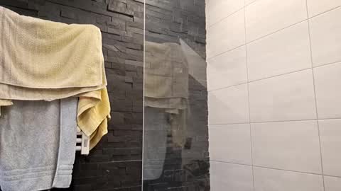 beenee3 online show from 31, 12, 2024