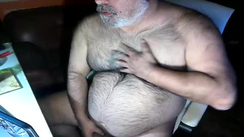 Snapshot of beers19 chatting on 22, 11, 2025 beers19 online show from 22, 11, 2025