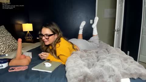 all links here  online show from 26, 10, 2025