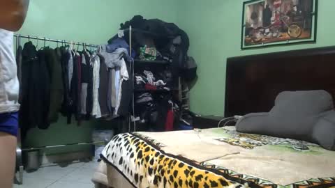 Snapshot of beibyleon69 chatting on 3, 2, 2025 beibyleon69 online show from 3, 2, 2025