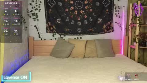 Snapshot of bekky_hammon chatting on 19, 9, 2025 Bekky online show from 19, 9, 2025