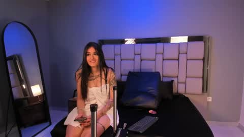 Bella online show from 17, 5, 2026