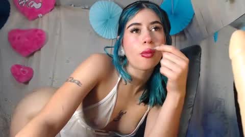 modelo independiente online show from 4, 12, 2024