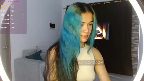 Snapshot of bell_art chatting on 30, 12, 2024 online show from 30, 12, 2024