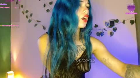 Snapshot of bell_art chatting on 8, 10, 2025 online show from 8, 10, 2025