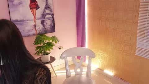 Snapshot of bella19__ chatting on 15, 10, 2025 bella19 online show from 15, 10, 2025