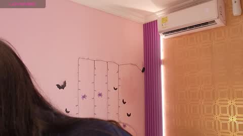 Snapshot of bella19__ chatting on 30, 10, 2025 bella19 online show from 30, 10, 2025