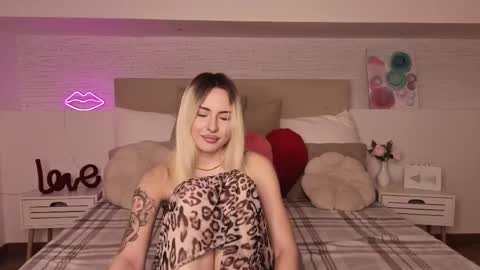 Bella online show from 7, 5, 2026