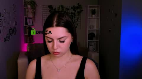 Snapshot of bella_dorn chatting on 13, 5, 2026 Bella online show from 13, 5, 2026