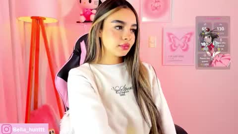 Snapshot of bella_hunteer chatting on 30, 10, 2025 bella igbella hunttt online show from 30, 10, 2025