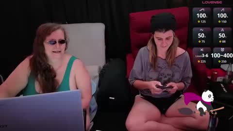 Snapshot of bella_james_1988 chatting on 28, 10, 2025 Bella James online show from 28, 10, 2025